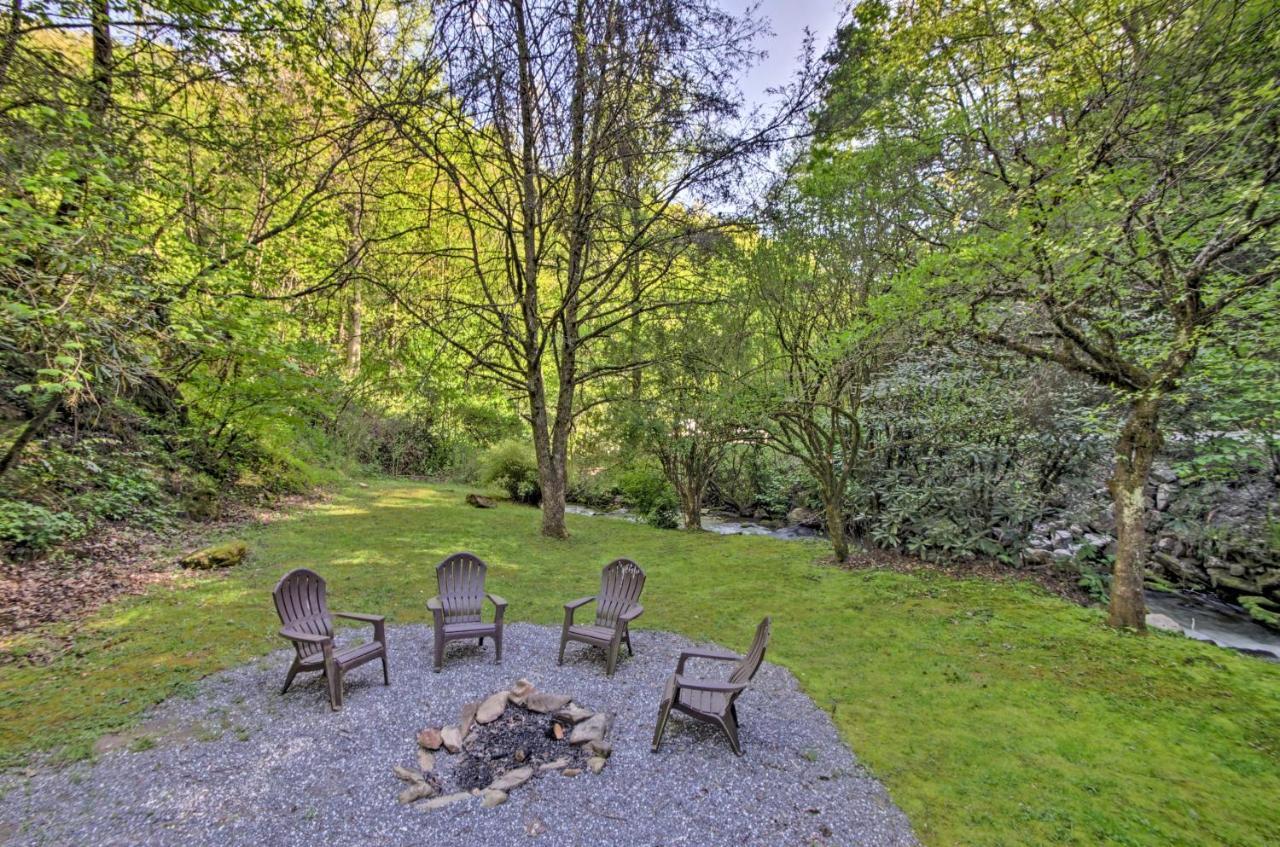 Bryson City Cabin With Fire Pit On Coopers Creek! Eksteriør billede