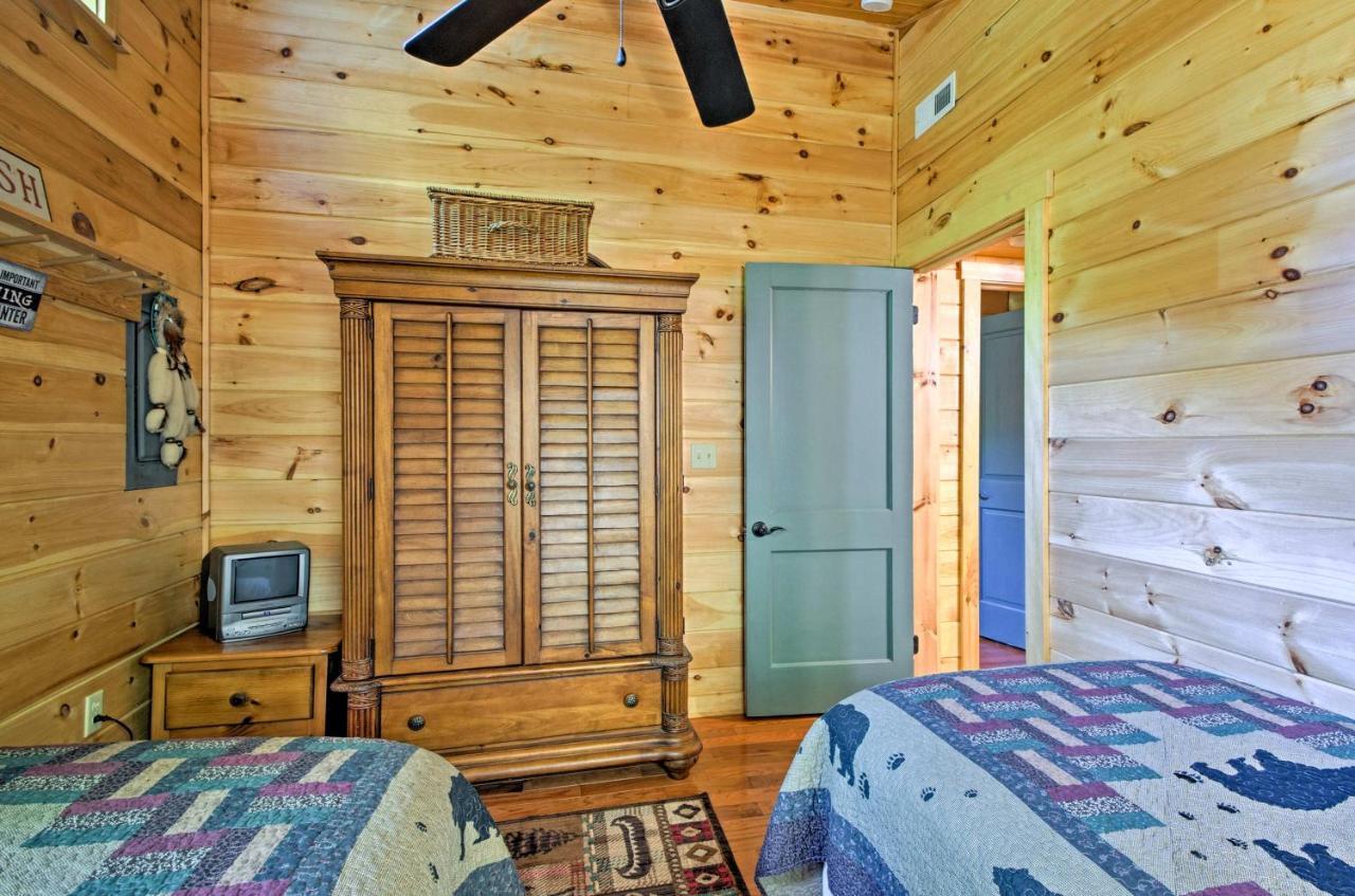 Bryson City Cabin With Fire Pit On Coopers Creek! Eksteriør billede